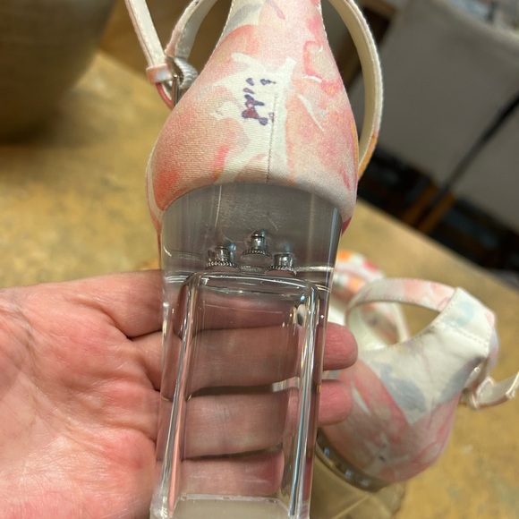 NaturalizerJoy Sandals with Transparent Block Heels - Picture 8 of 15